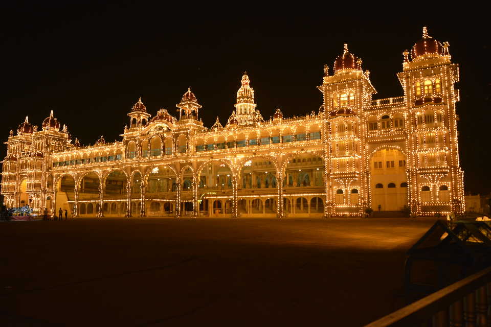 RANGANATHITTU BIRD SANCTUARY AND MYSORE PALACE